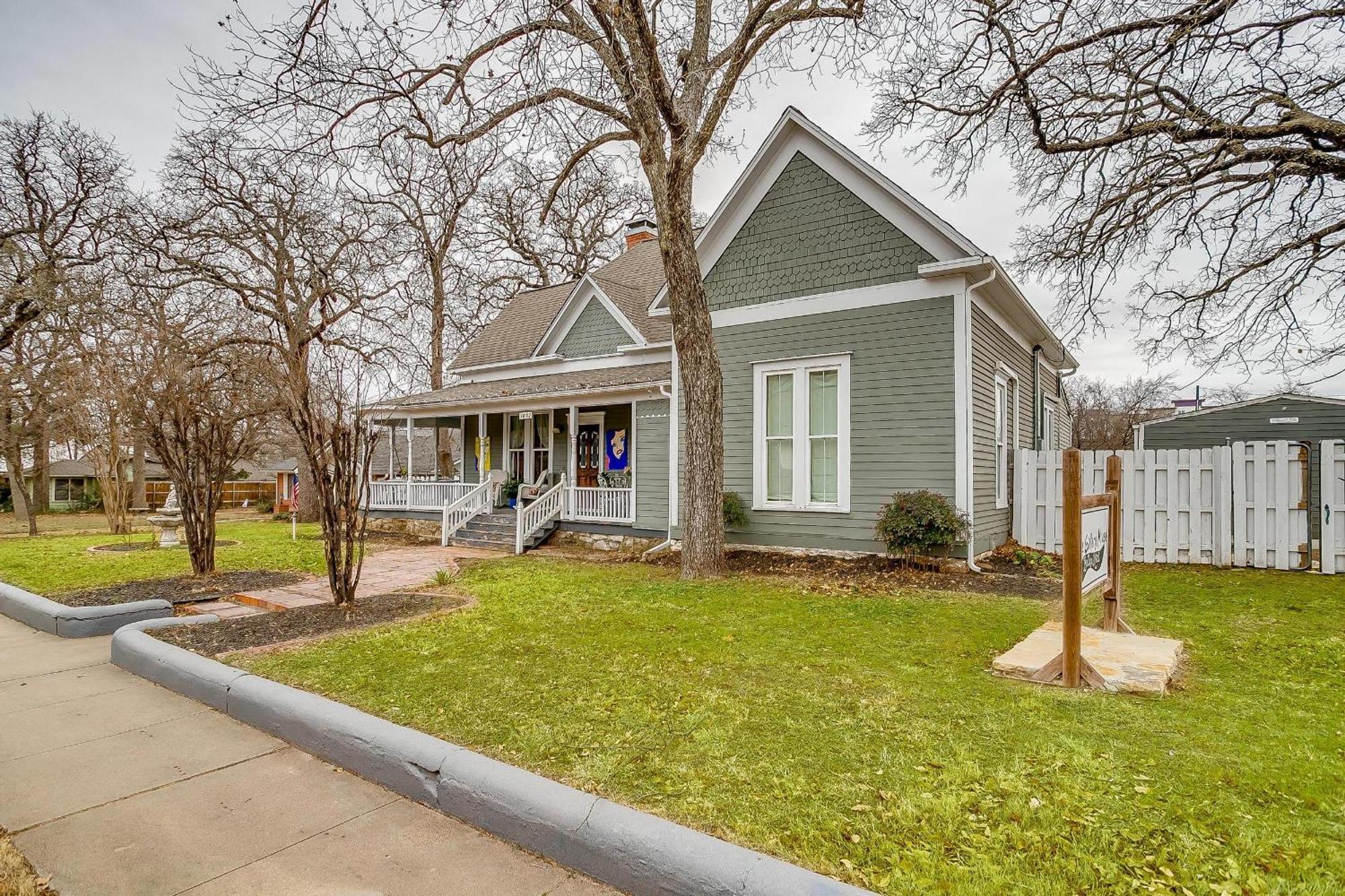 The Gallery House Boutique Hotel Stephenville Exterior foto